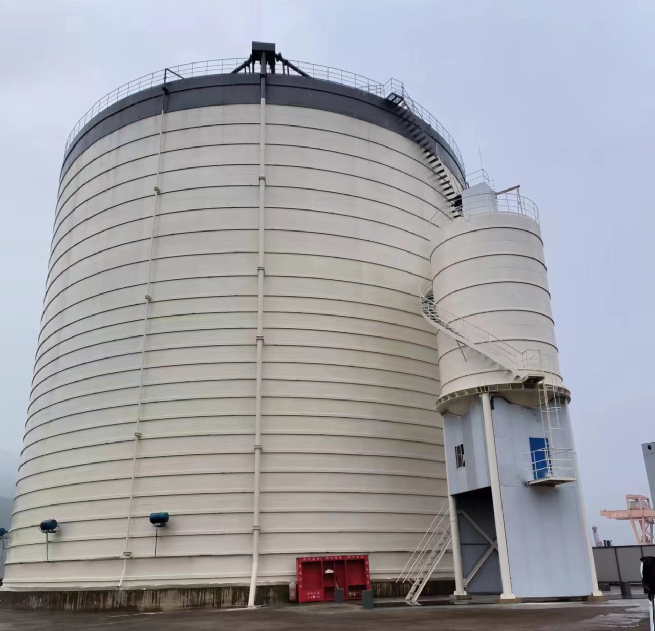 广陵10万吨水泥钢板库